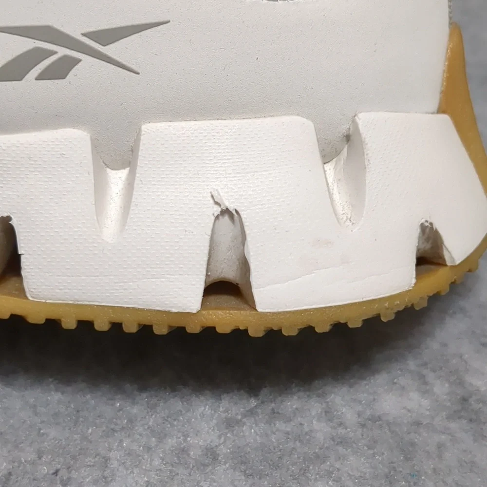 Reebok ZIG DYNAMICA Chalk Grey Women's Shoes Size 7 - Picture 4 of 9